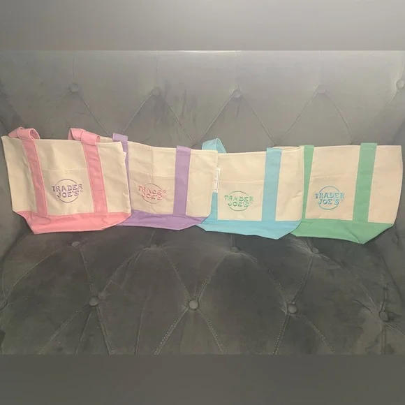 2025 *PINK* Trader Joe’s Mini Canvas Tote Bags in Pastel Colors - Picture 3 of 3